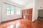 4 Bed House with En Suite at Hillview - 19