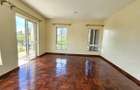 5 Bed House with En Suite in Lavington - 12