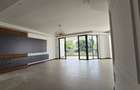 3 Bed Apartment with En Suite in Riverside - 7