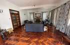 5 Bed Townhouse with En Suite in Lavington - 3