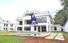 5 Bed Townhouse with En Suite in Loresho - 1