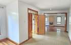 5 Bed Townhouse with En Suite in Lavington - 10