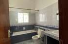 4 Bed Villa with En Suite in Nyali Area - 10