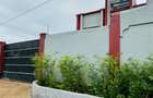 6 Bed Townhouse with En Suite in Membley - 17
