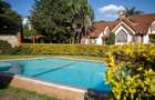 5 Bed Townhouse with En Suite in Lavington - 6