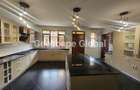 4 Bed House with En Suite in Ridgeways - 13