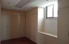 4 Bed Apartment with En Suite in Parklands - 7