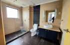 Serviced 2 Bed Apartment with En Suite at Brookside Drive - 9