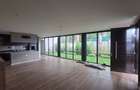 4 Bed Townhouse with En Suite at Paradise - 3