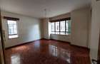 3 Bed Apartment with En Suite at Lavington - 12