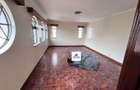 5 Bed Townhouse with En Suite in Westlands Area - 10