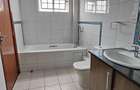 4 Bed Apartment with En Suite in Westlands Area - 9