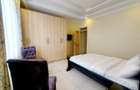 Furnished 3 Bed Apartment with En Suite at Spring Drive - 9