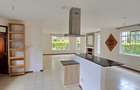 4 Bed Townhouse with En Suite in Spring Valley - 10