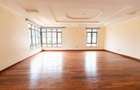 4 Bed Townhouse with En Suite at Two Rivers - 3