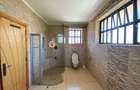 5 Bed House with En Suite at Nyari - 15