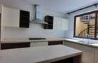 5 Bed Villa with En Suite in Lavington - 6