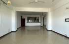 Serviced 3 Bed Apartment with En Suite in Nyali Area - 8