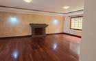 5 Bed Townhouse with En Suite at Apple Cross - 14