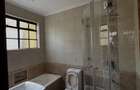 5 Bed Townhouse with En Suite in Lavington - 14