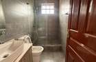 4 Bed Apartment with En Suite in Riverside - 12