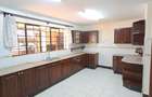 5 Bed Townhouse with En Suite at Lavington Road Green - 13