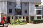 5 Bed Townhouse with En Suite at Off Convent Drive - 6