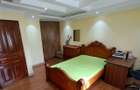5 Bed Townhouse with En Suite at Kerarapon Drive - 4