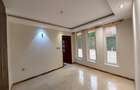 5 Bed Townhouse with En Suite at Convent Drive - 7