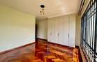 5 Bed Villa with En Suite at Westlands - 9