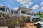 5 Bed Townhouse with En Suite at Westlands - 1