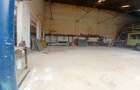 30,000 ft² Warehouse with Parking in Industrial Area - 6