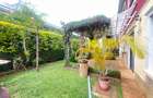 5 Bed Townhouse with En Suite in Lavington - 3