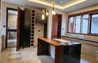 5 Bed House with En Suite in Runda - 8