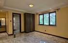 5 Bed Villa with En Suite in Lavington - 15