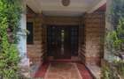 5 Bed House with En Suite in Rosslyn - 6