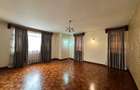 5 Bed Villa with En Suite at Lavington - 10