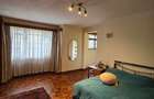 5 Bed Townhouse with En Suite in Lavington - 12