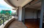 4 Bed Apartment with En Suite at Riverside Drive - 3