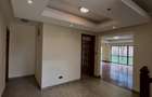 5 Bed Townhouse with En Suite at Convent Drive - 2
