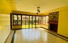 5 Bed Townhouse with En Suite at Westlands - 3