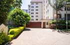 3 Bed Apartment with En Suite in Westlands Area - 15