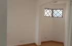 4,000 ft² Office with Service Charge Included at Riverside Drive - 5