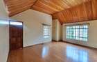 5 Bed House with En Suite in Lavington - 3