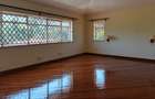 5 Bed House with En Suite in Runda - 12