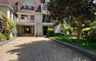 5 Bed Townhouse with En Suite in Lavington - 11