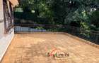4 Bed House with En Suite in Hill View - 6