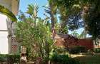 5 Bed Villa with En Suite in Nyari - 13
