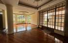 5 Bed Villa with En Suite at Lavington - 3