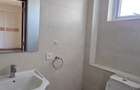 4 Bed Apartment with En Suite at Parklands - 20